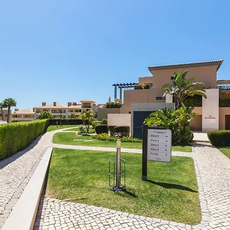 펜션 Vilamoura Townhouse *